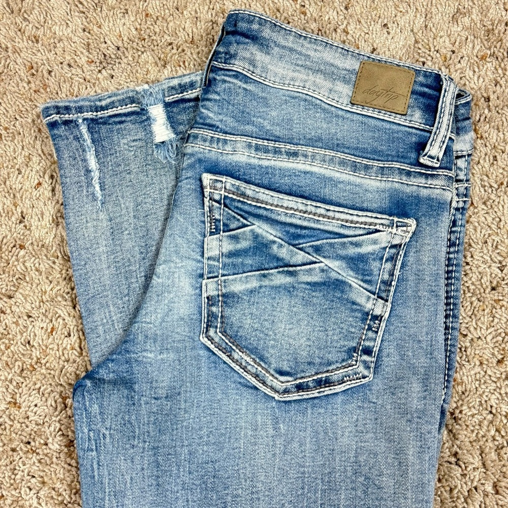 Light Denim Cropped Jeans